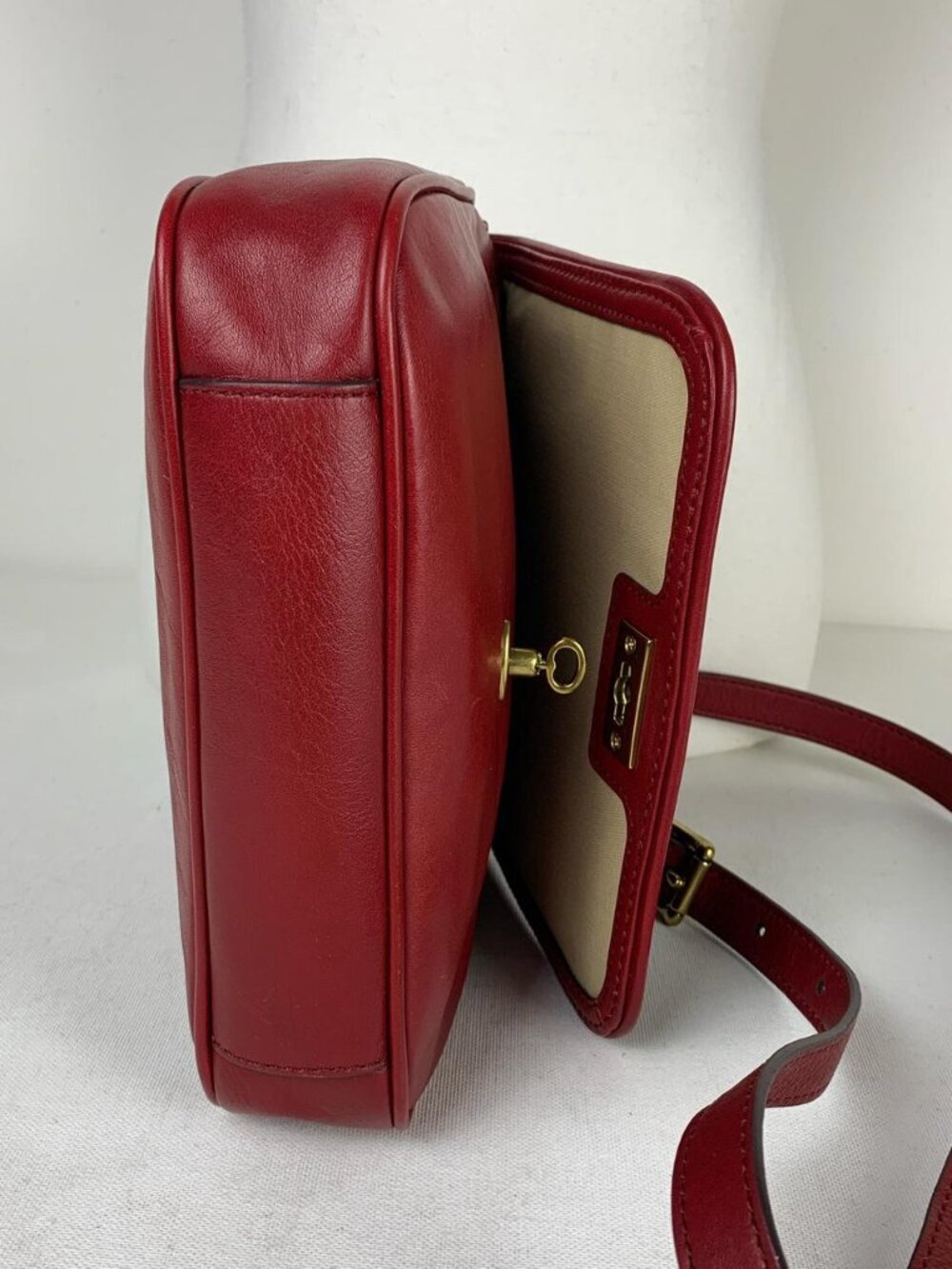 Fossil Memoir Flap Crossbody Bag - Stylish Cranberry Leather & Calf Hair - Picture 5 of 8